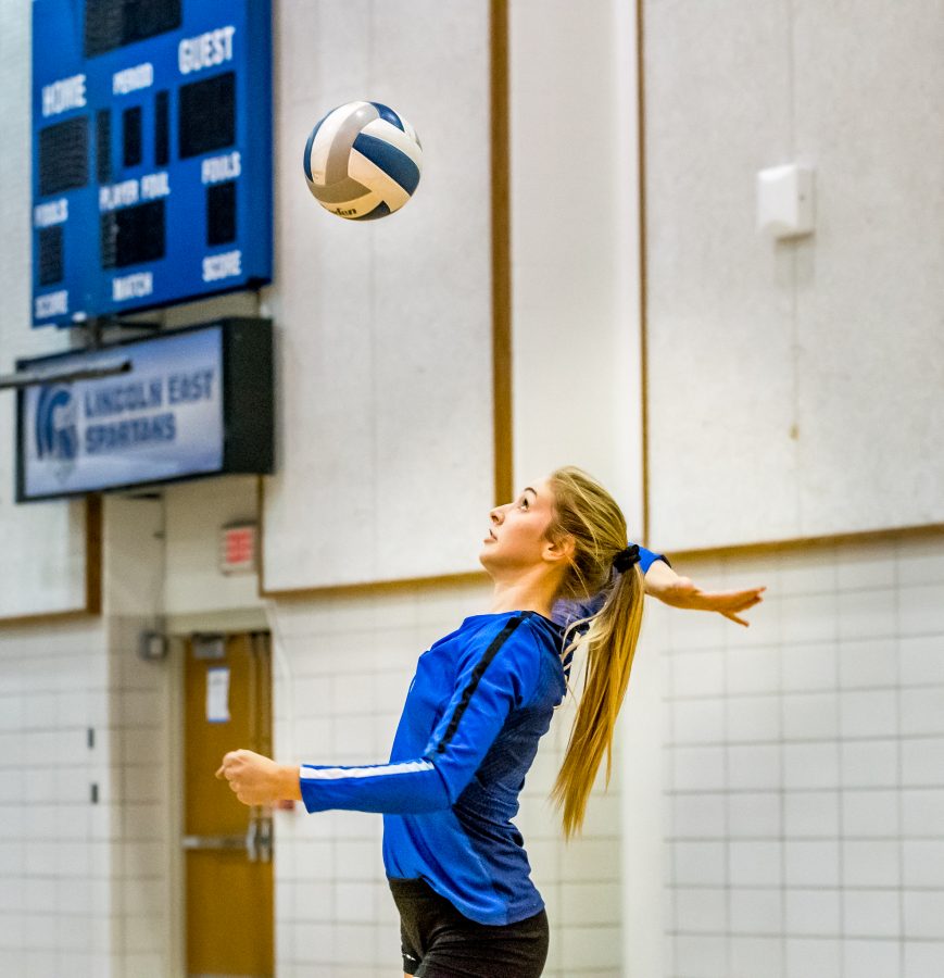 Spartan volleyball outlasts Rockets